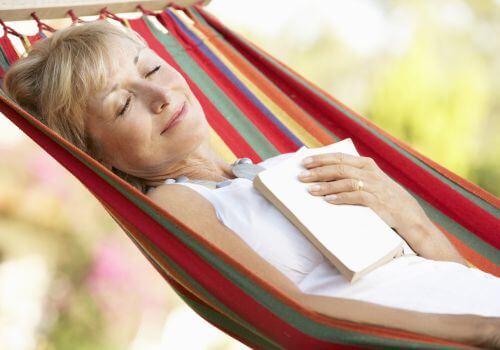 7 Lifestyle Trends: Embracing Comfort, Calm, and Empowerment during Menopause